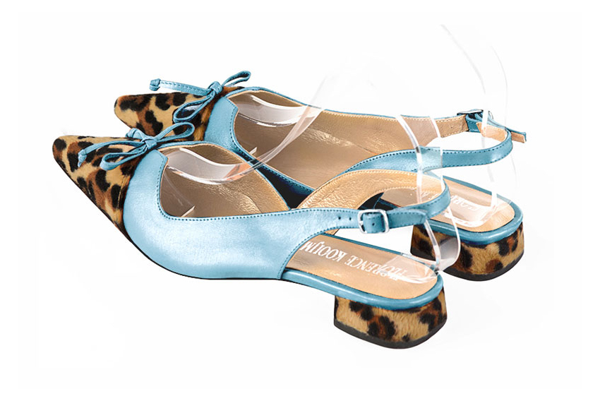 Safari black and sky blue women's open back shoes, with a knot. Pointed toe. Flat flare heels. Rear view - Florence KOOIJMAN